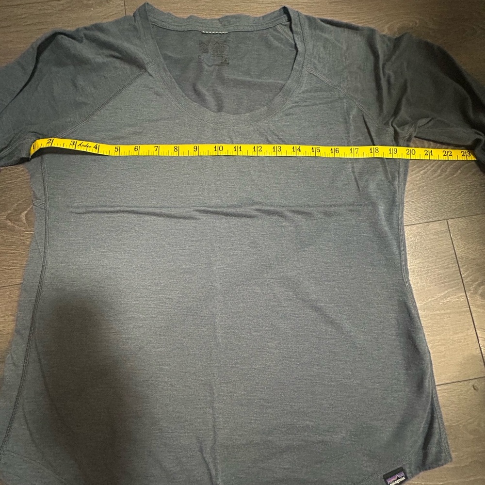 Patagonia Women's Charcoal Long Sleeve Tee